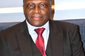Lambassadeur-de-la-RDC-en-Grande-Bretagne-Ndolamb-Ngokwey.-Photo-droits-tiers.jpg