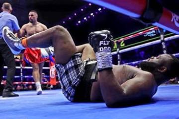 Joseph Parker s'impose par KO au 2ème round face à Martin Bakole pour décrocher le titre intérimaire WBO des poids lourds. Photo droits tiers