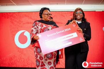 Paméla ILUNGA, PCA de la Fondation Vodacom et la ministre de