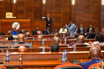 Dircab du Président Tshiseekdi AnthonyNkinzo exhorte els entrepreners congolais à veiller sur ue gestion rigoureuse des ressources publiques. Photo droits tiers