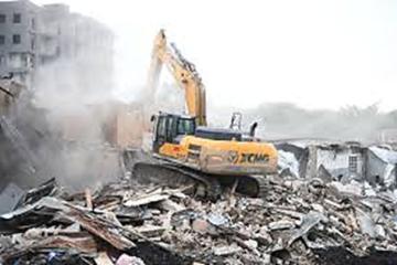 Des constructions anarchiques à Magasin-Kintambo  rasées. Photo droits tiers