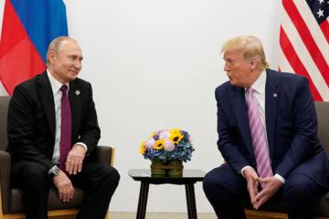 Les présidents russe Vladimir Poutine et américain Donald Trump. Photo d'archives droits tiers
