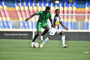 TP Mazembe bat Maniema Union, mais l'affaire Mwaungulu divise. Photo samy Ntumba