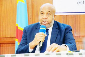 "Nous avons  désormais 52 blocs pétroliers sains, prêts pour l'exploration, et le gouvernement ne reculera plus ", a déclaré  Molendo Sakombi, ministre des Hydrocarbures.