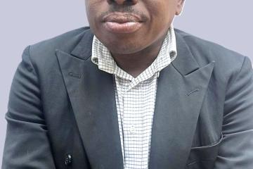 Le penseur Frank Fikirini.