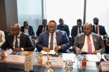 Doudou Fwamba a présidé la réunion de la troïka politique, le vendredi 28 novembre. Photo droits tiers