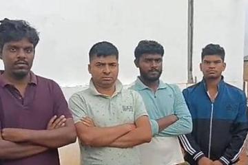 4 des 6 indiens interpellés par la police à Lubumbashi pour détention séjour irrégulier. 