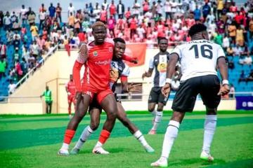 Mazembe sous la houlette de Slimane Raho concède le nul de 0-0 contre Tanganyika.