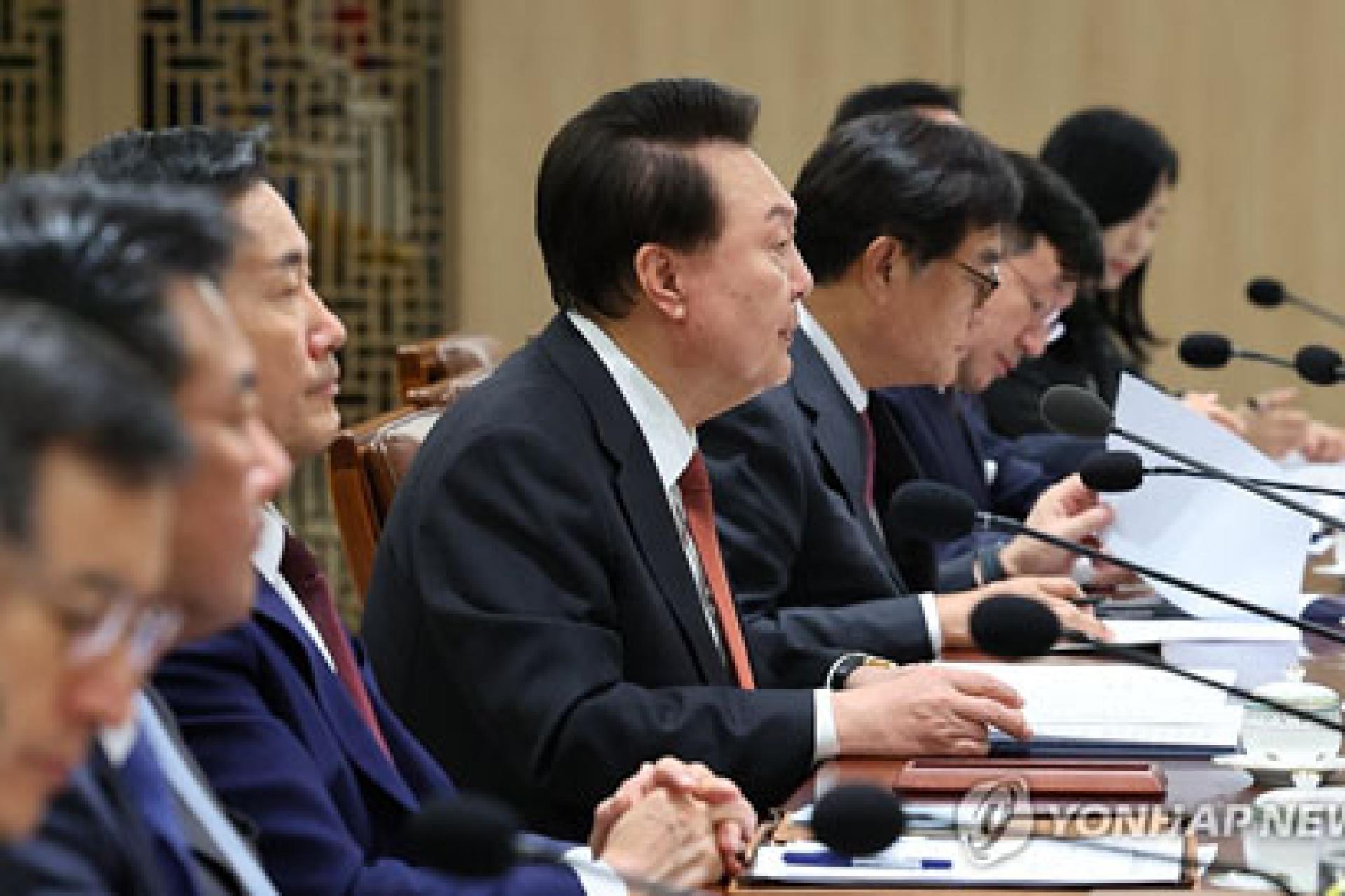 yoon-MO.jpg