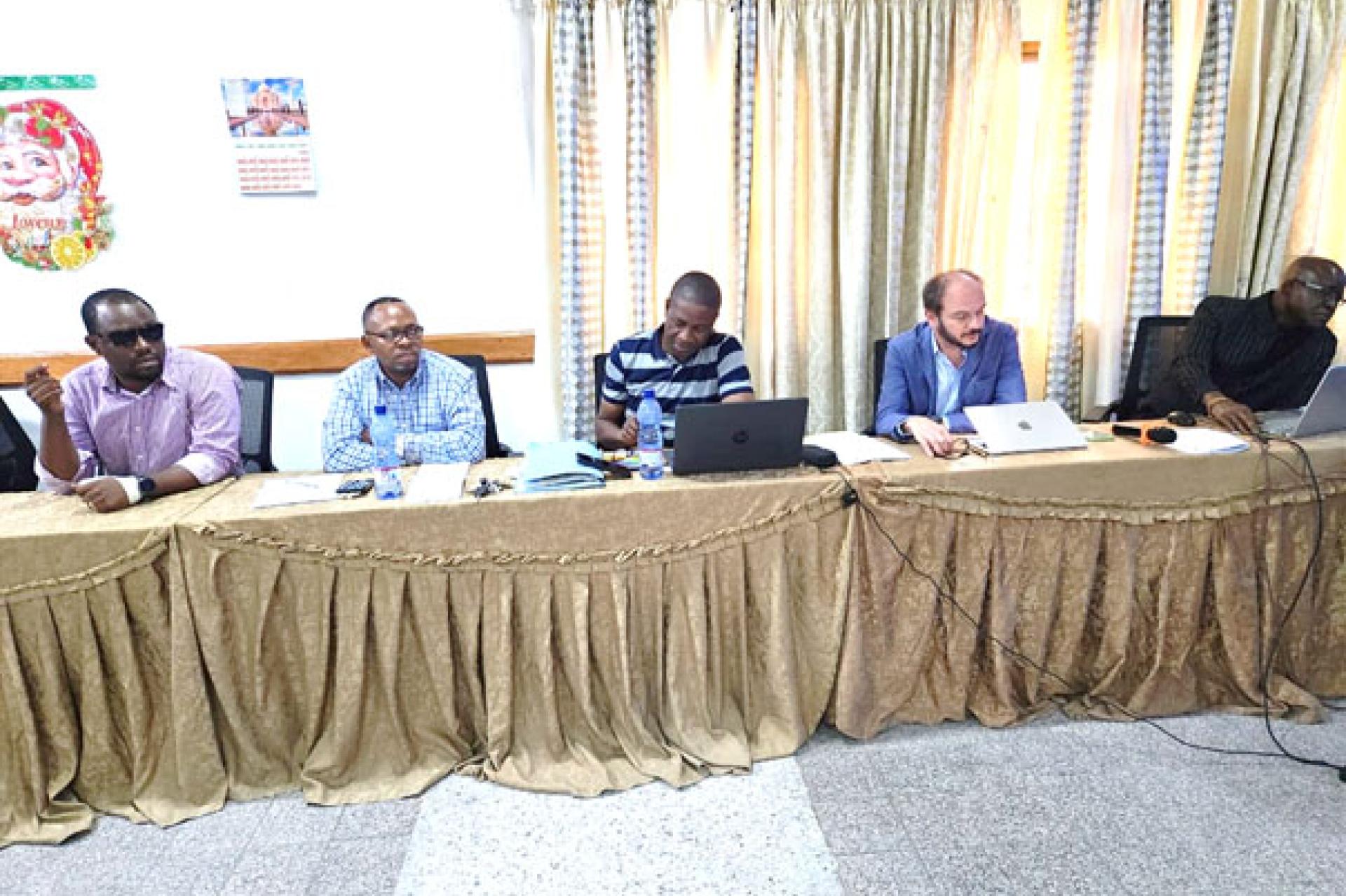 L'atelier a pour objectif de renforcer les capacités du CSAC en matière de régulation médiatique. Photo droits tiers