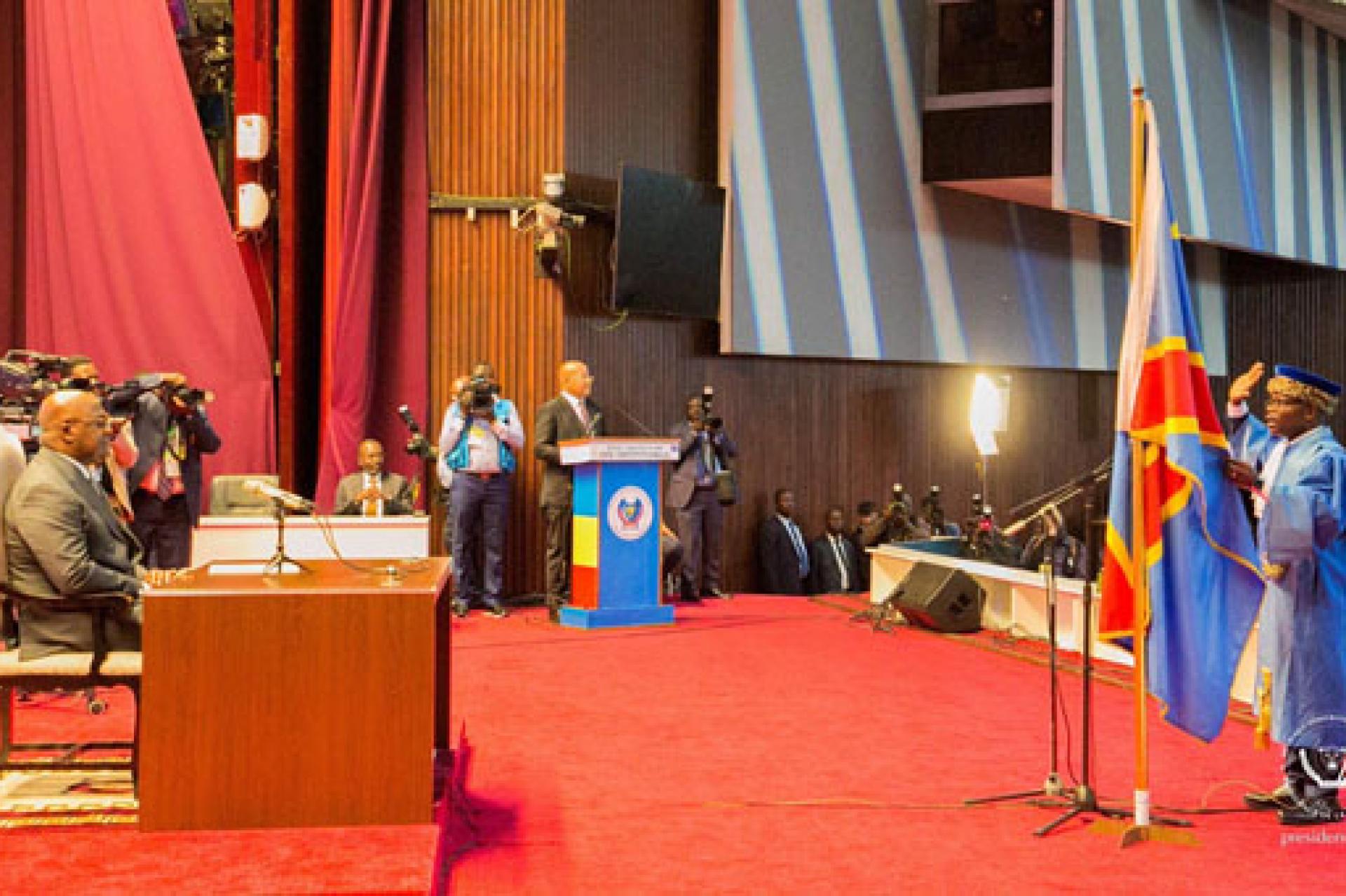 La Cour constitutionnelle renforcée après la prestation de