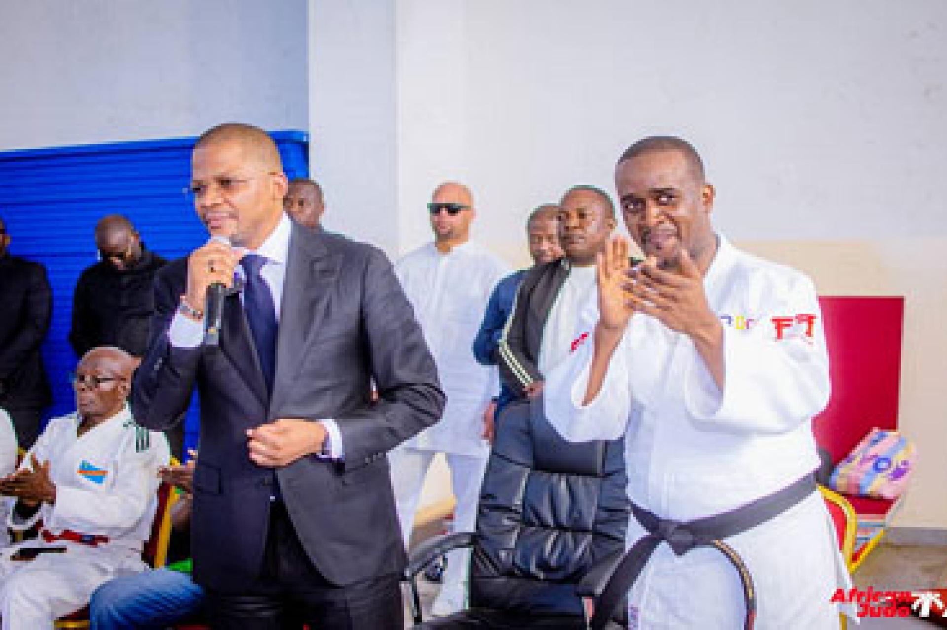Le ministre des Sports et Loisirs, Didier Budimbu, a exprimé son soutien à l'initiative de la Conaju. Photo droits tiers