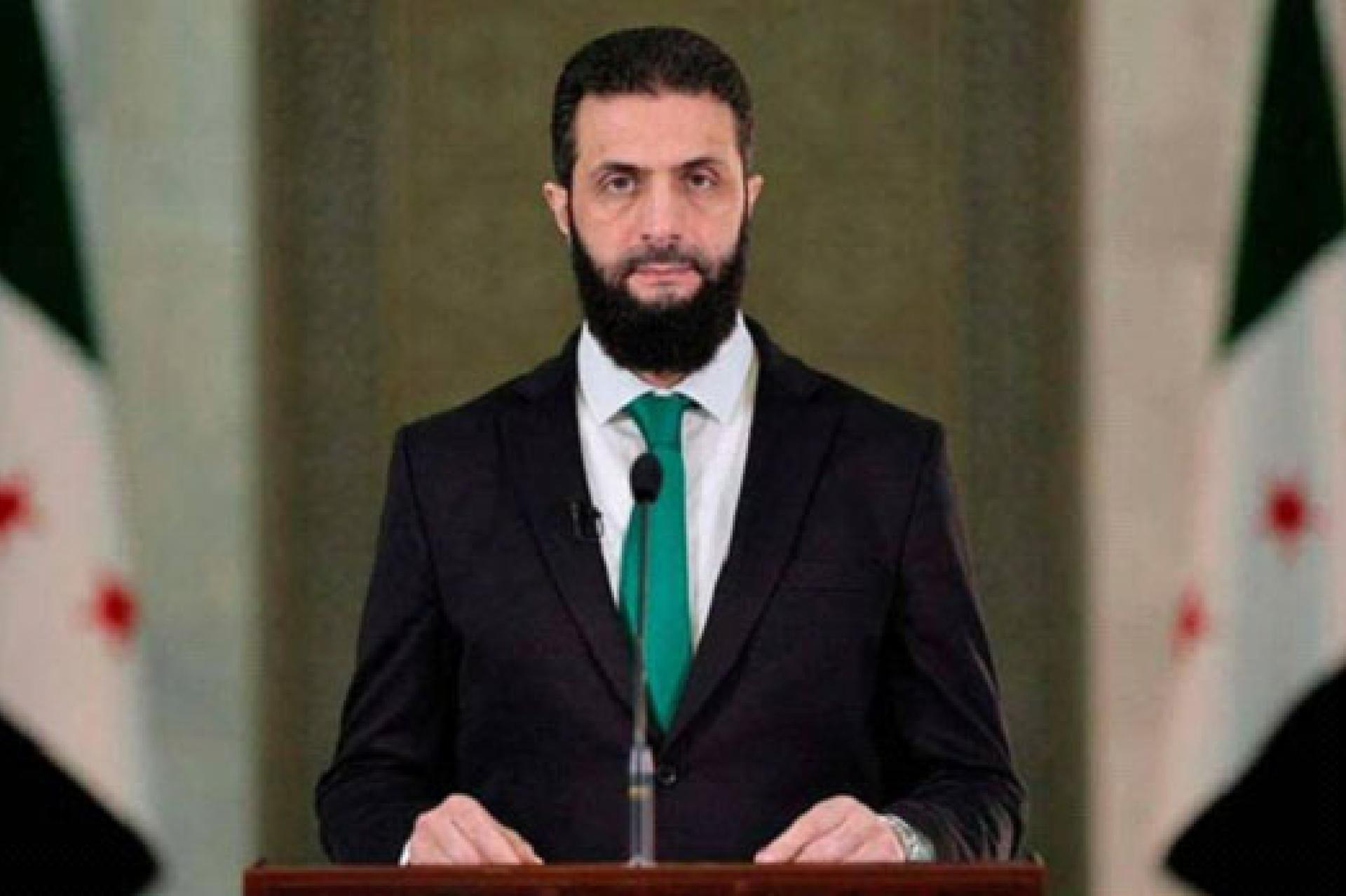 Le président syrien Ahmed al-Sharaa lors d'un discours au palais présidentiel de Damas, en Syrie, le 30 janvier 2025. 