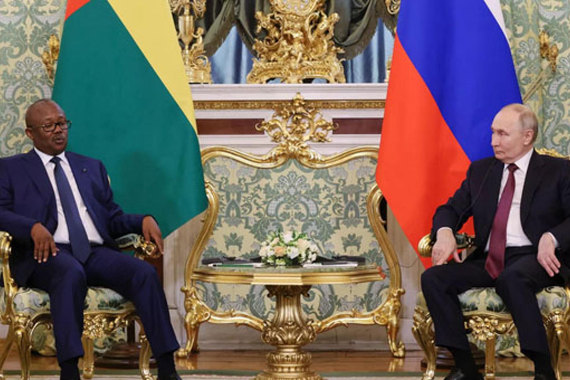 Les présidents bissau-guinéen et russe.
