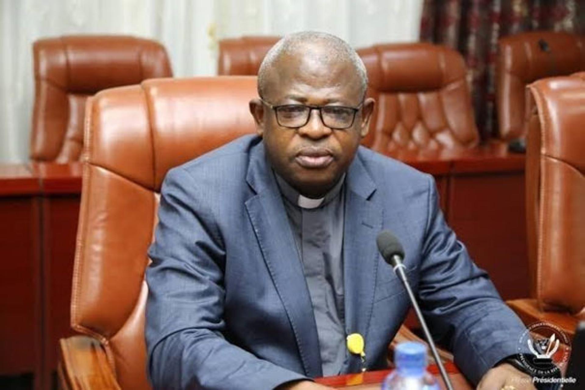 Mgr Donatien N'Shole, secrétaire général de la Cenco.