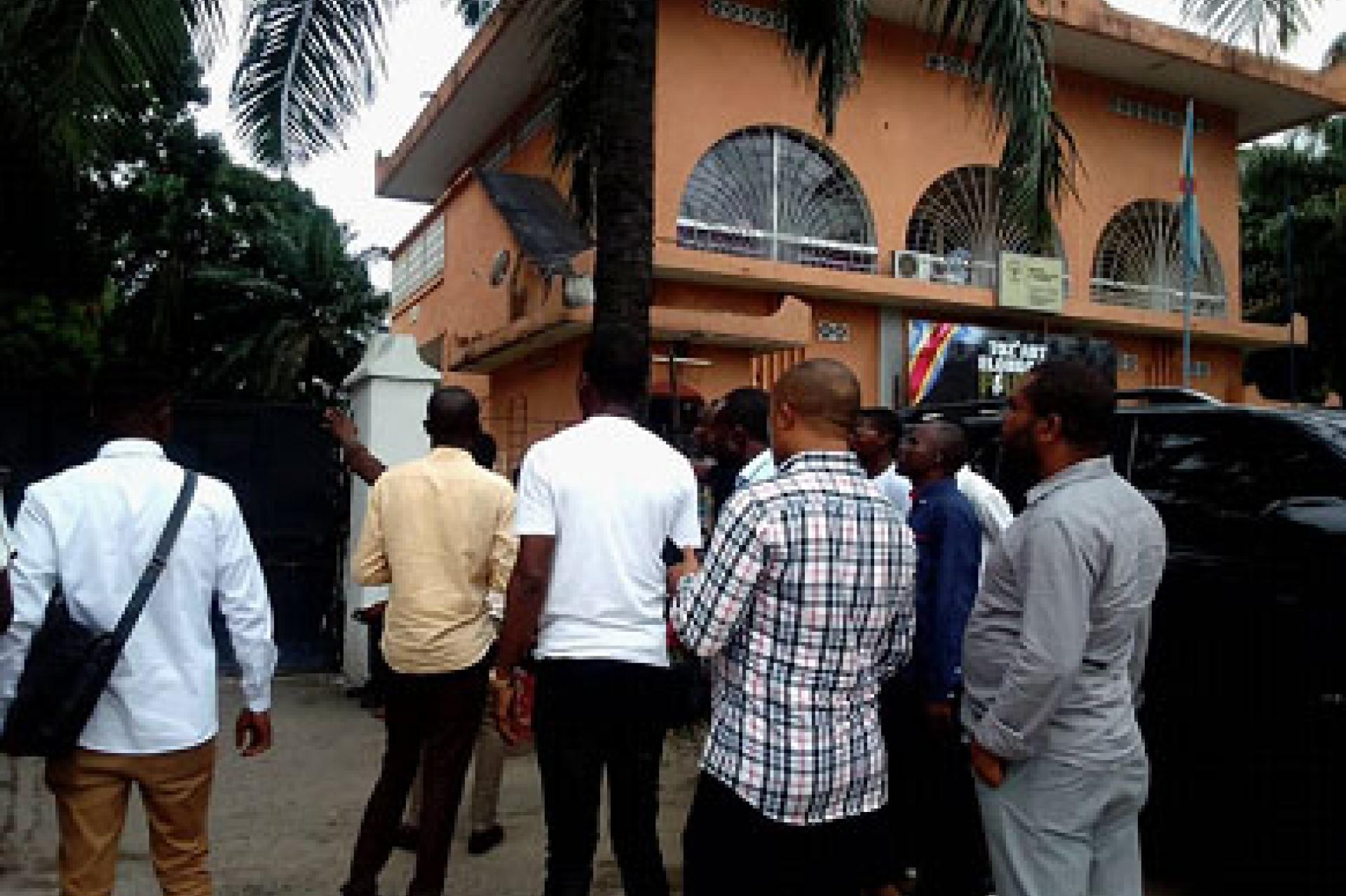 Des troubles ont éclaté lors dela remise et reprise. 