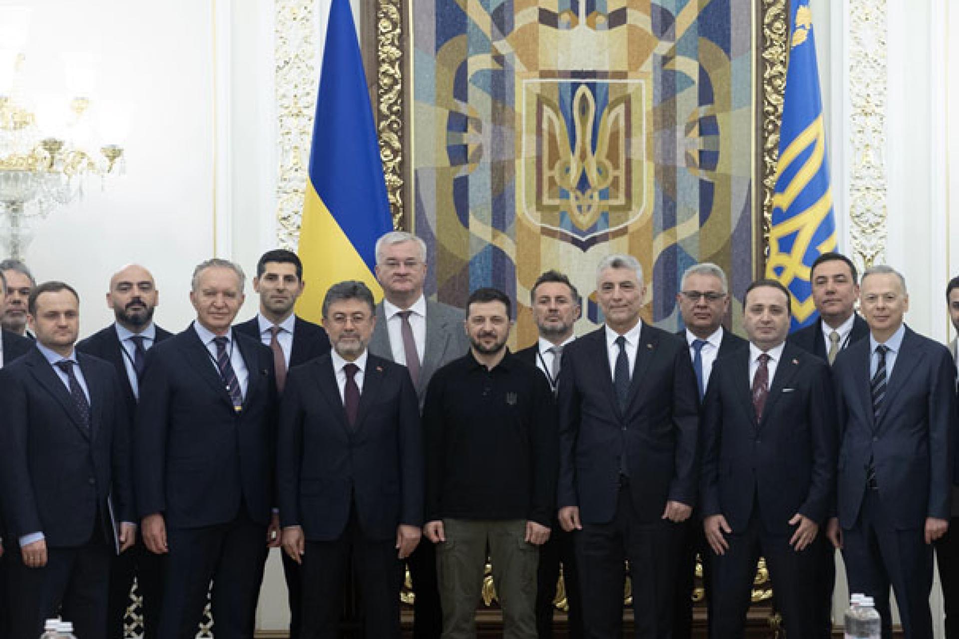 Zelensky a souligné l'importance de la présence des entreprises turques en Ukraine. Photo trt