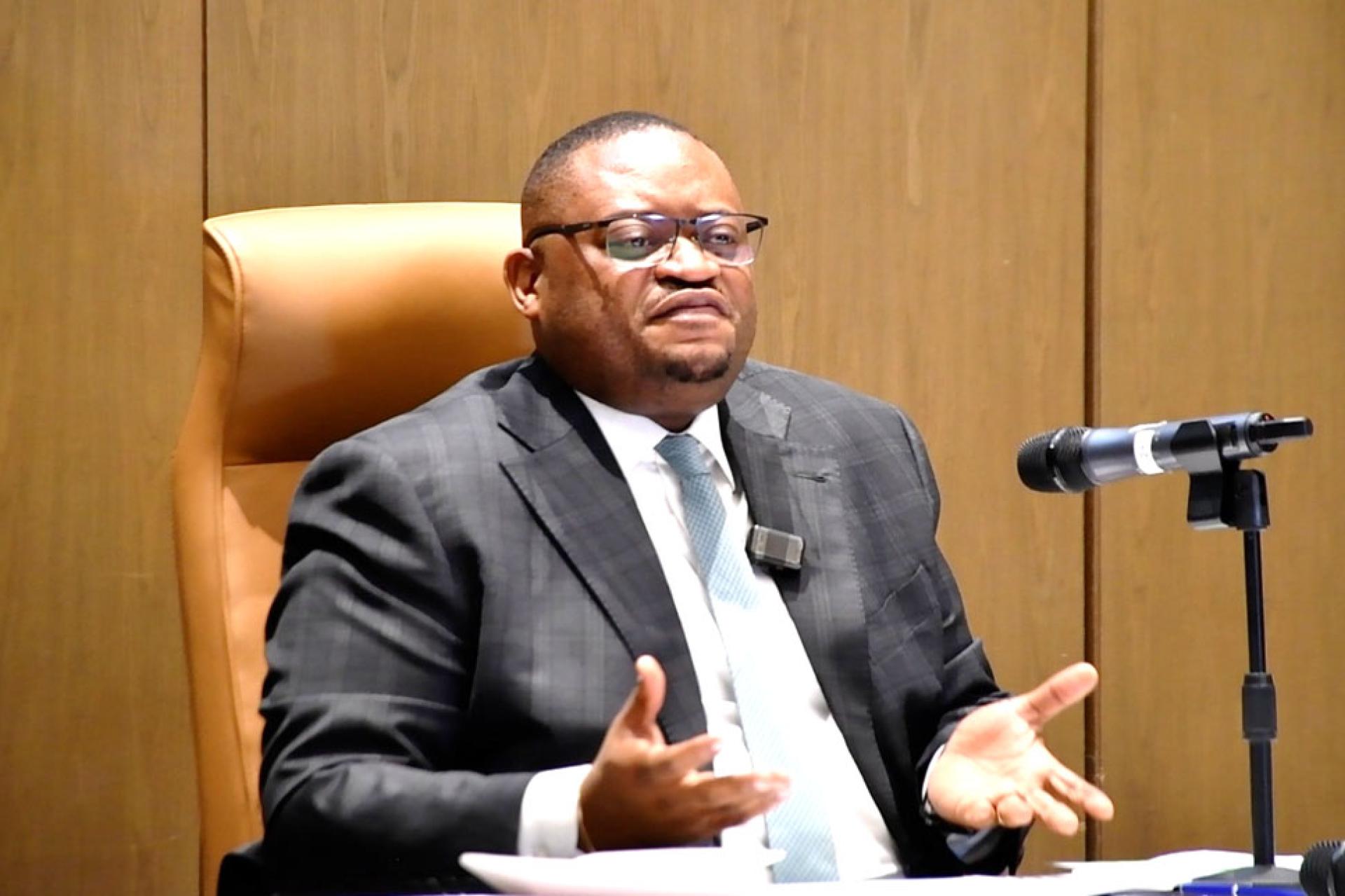 Le ministre des Finances, Doudou Fwamba.