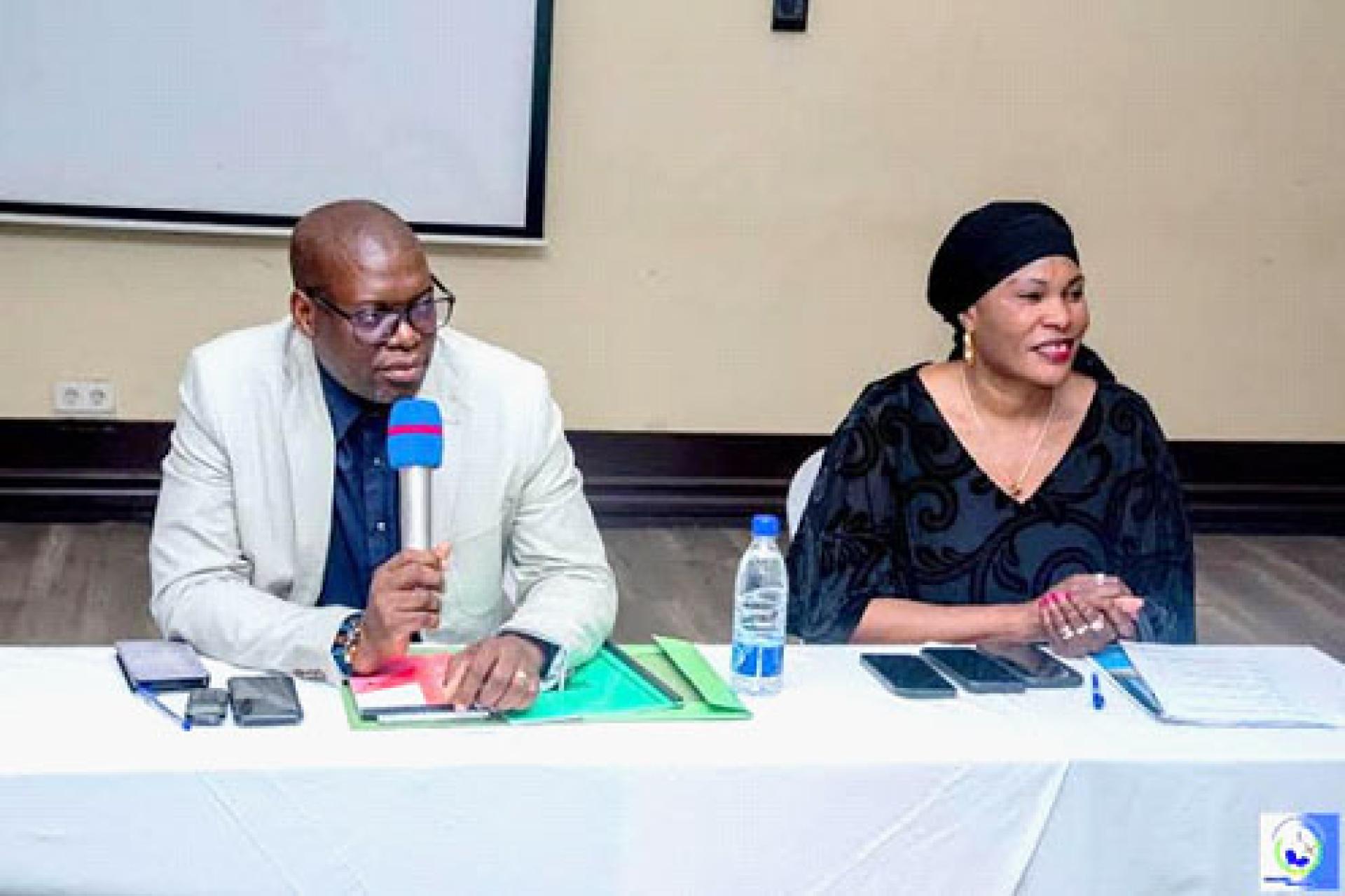 Les gouverneurs Jacques Kyabula et Fifi Masuka. 