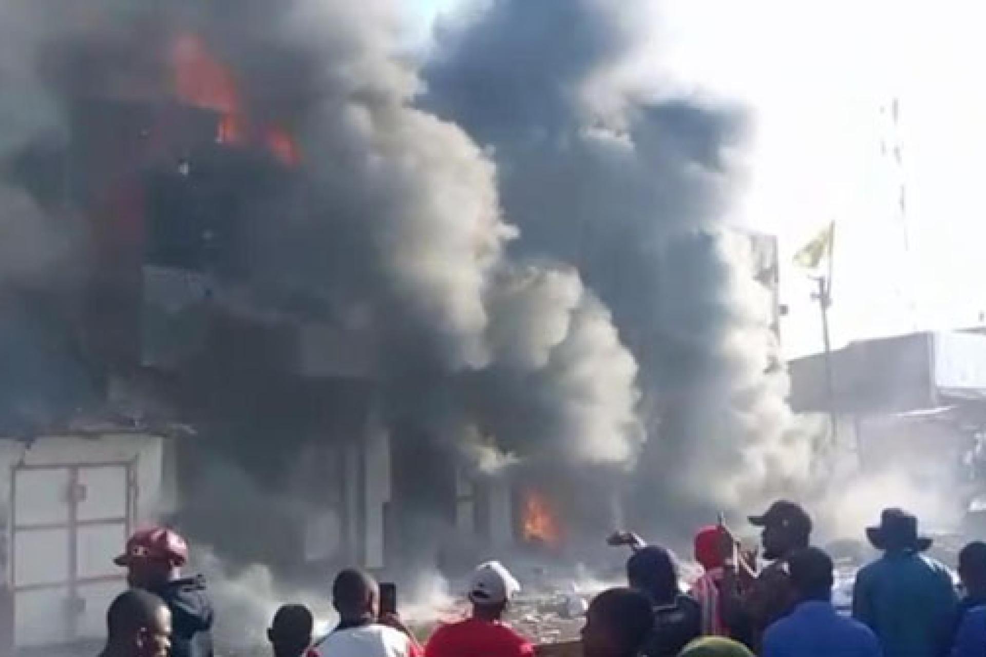 Photo de l'incendie d'un magasin au marché Kenya à Lubumbashi. Photo droits tiers