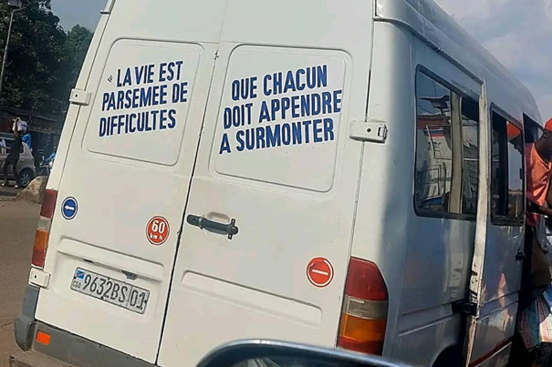 La vie est parsemée 