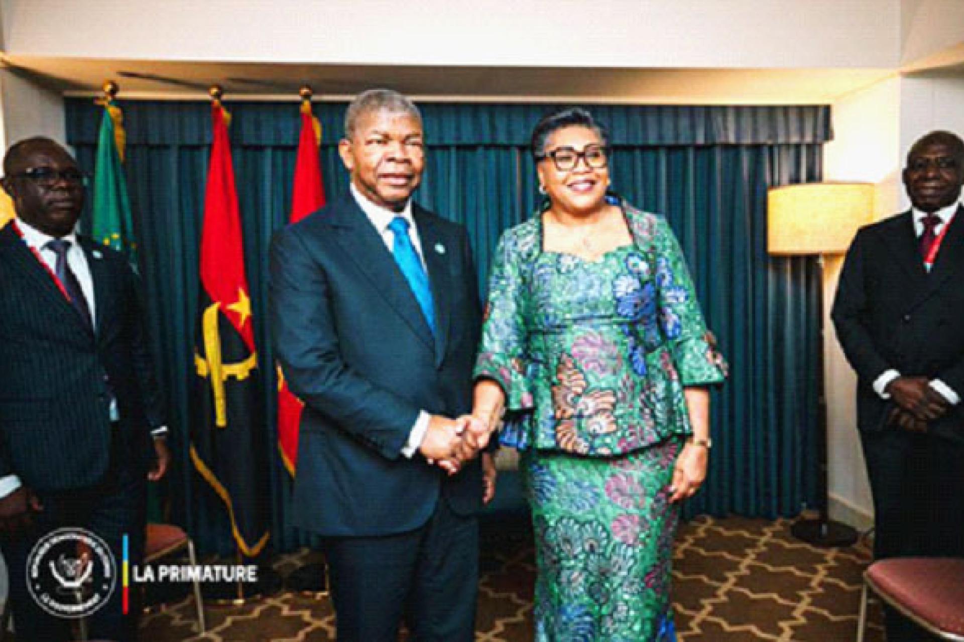 Judith Suminwa transmet le message de Tshisekedi à João Lourenço sur la paix en RDC. 