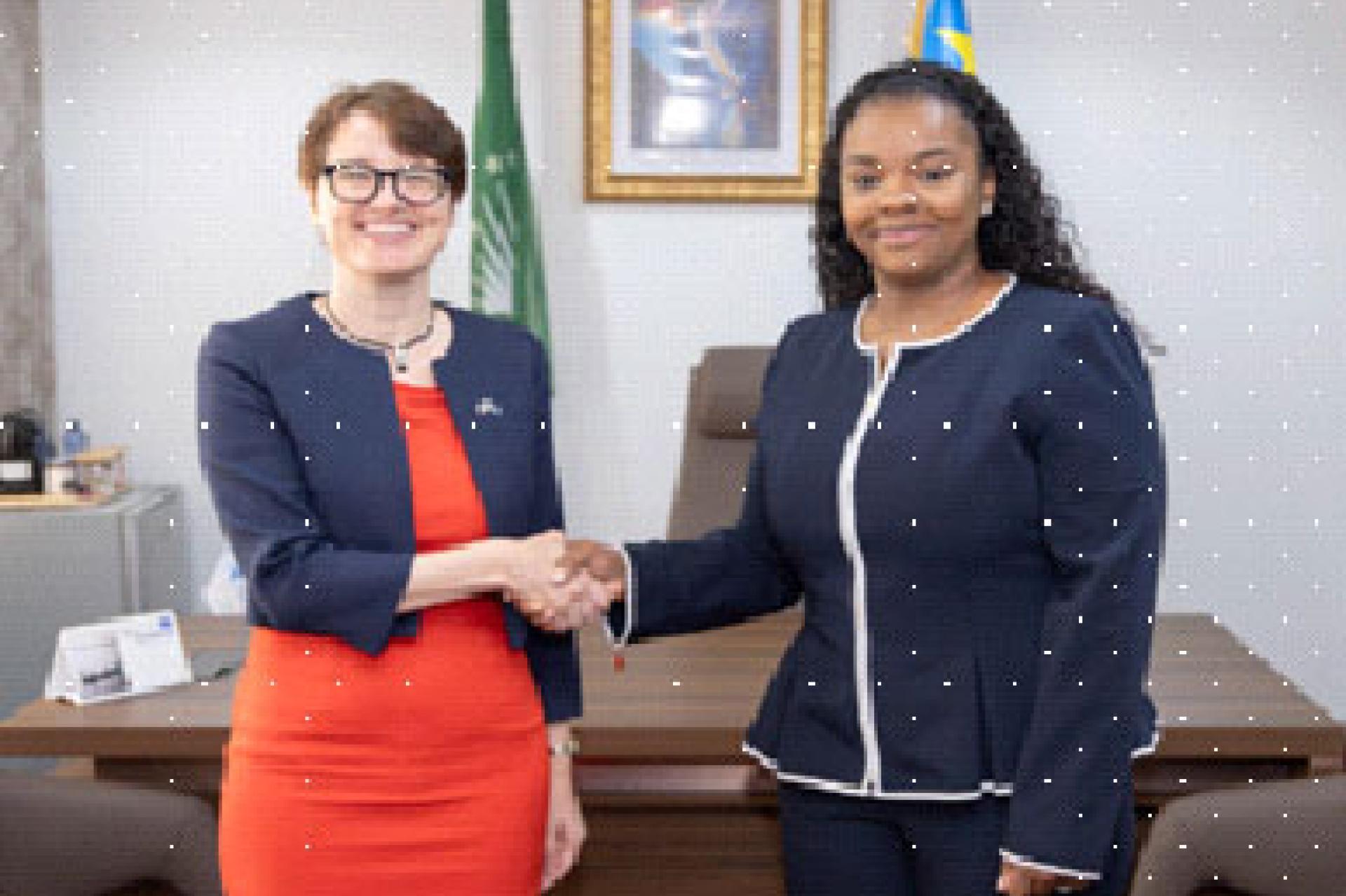 coopération diplomatique