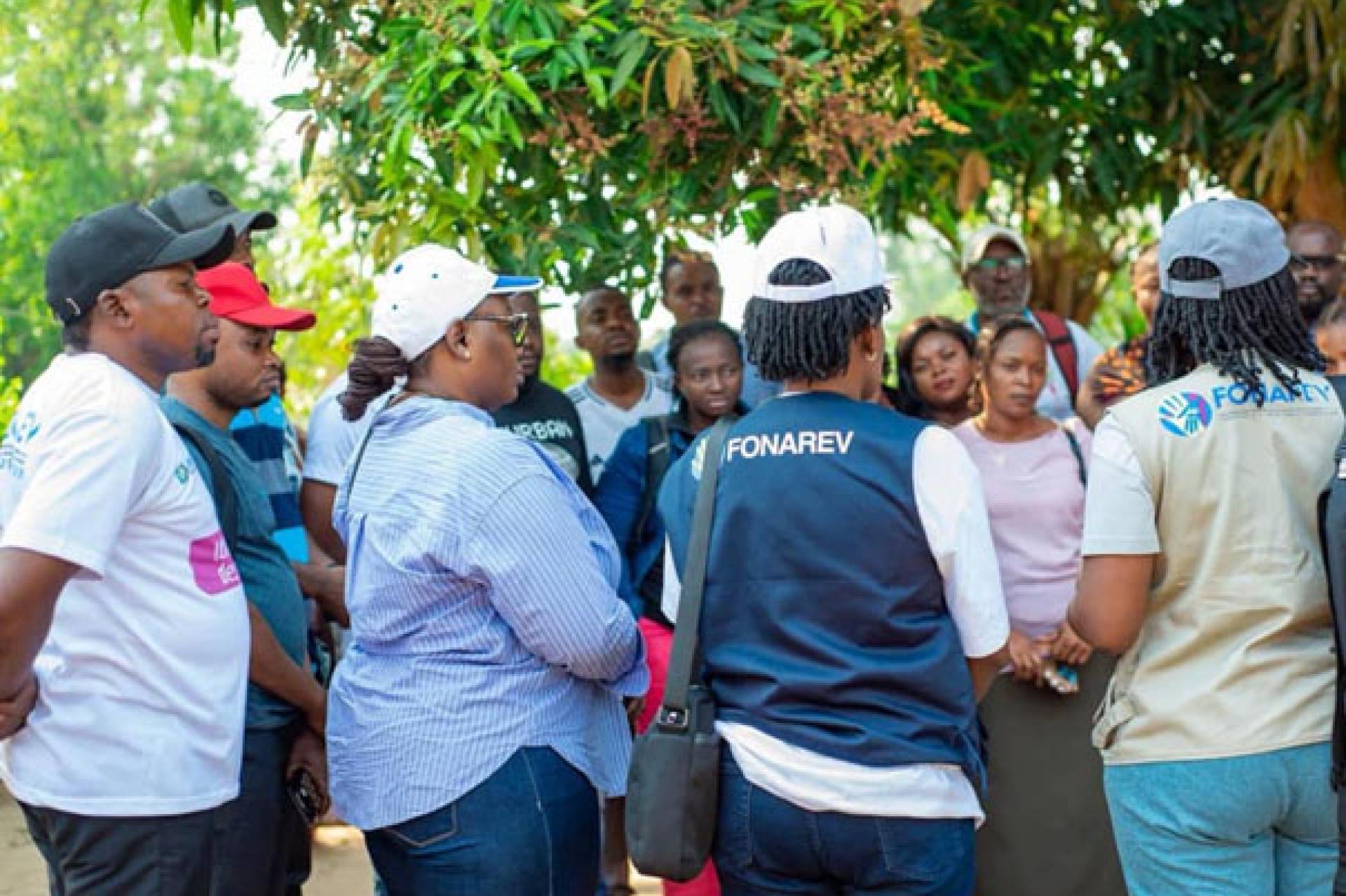 Identification de victimes des atrocités de Kamuina Nsapu au Kasaï-Central par Fonarev. Photo droits tiers