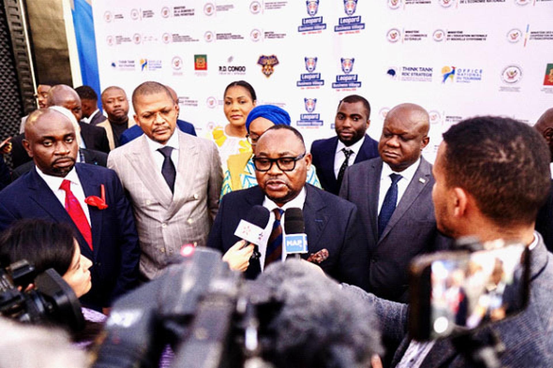 Des officiels congolais lors du lancement du projet.  