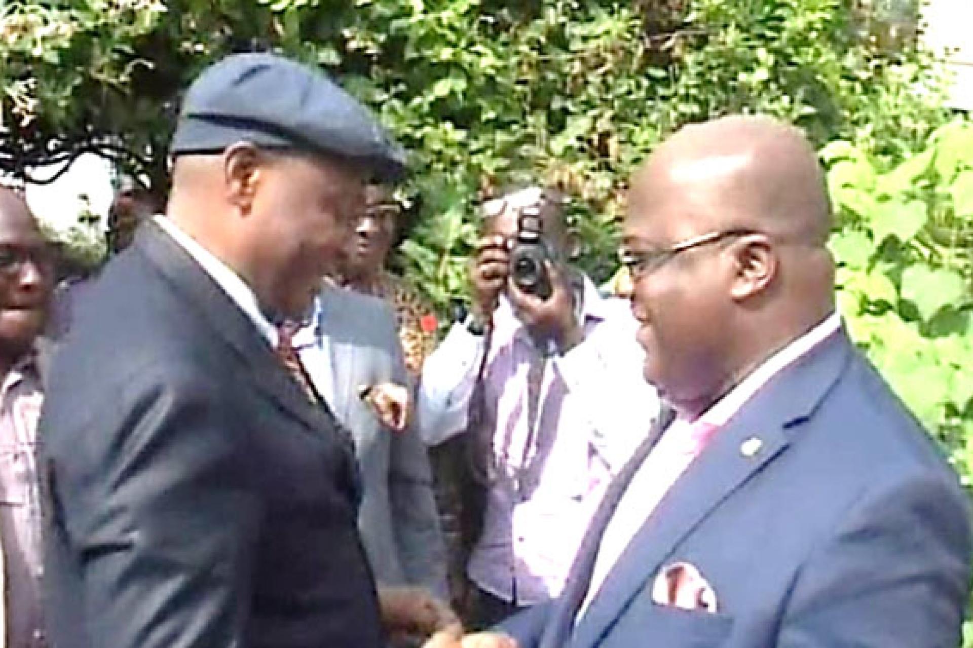 Moni Della et Fatshi