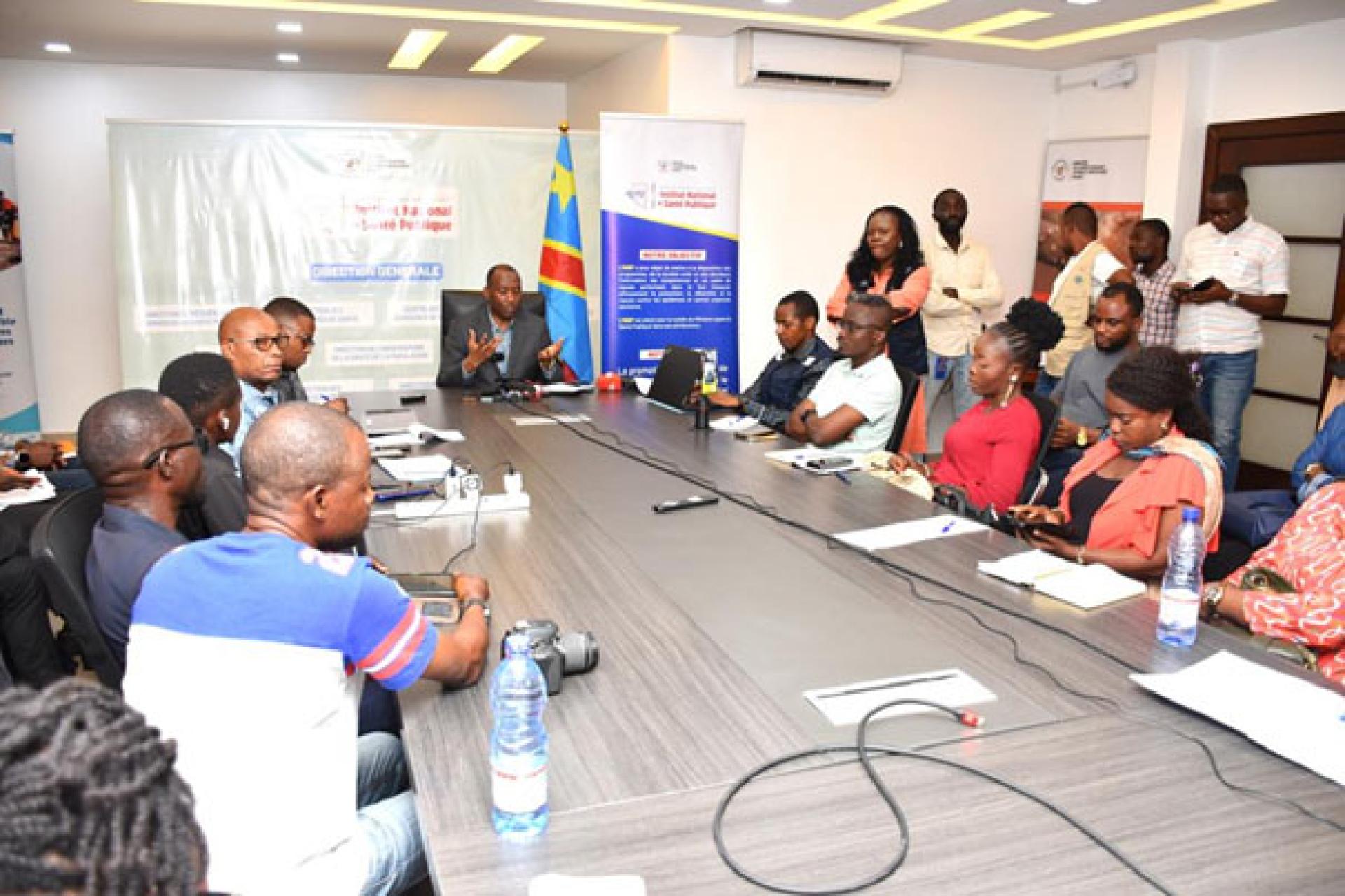 Une vue de la conférence de presse.