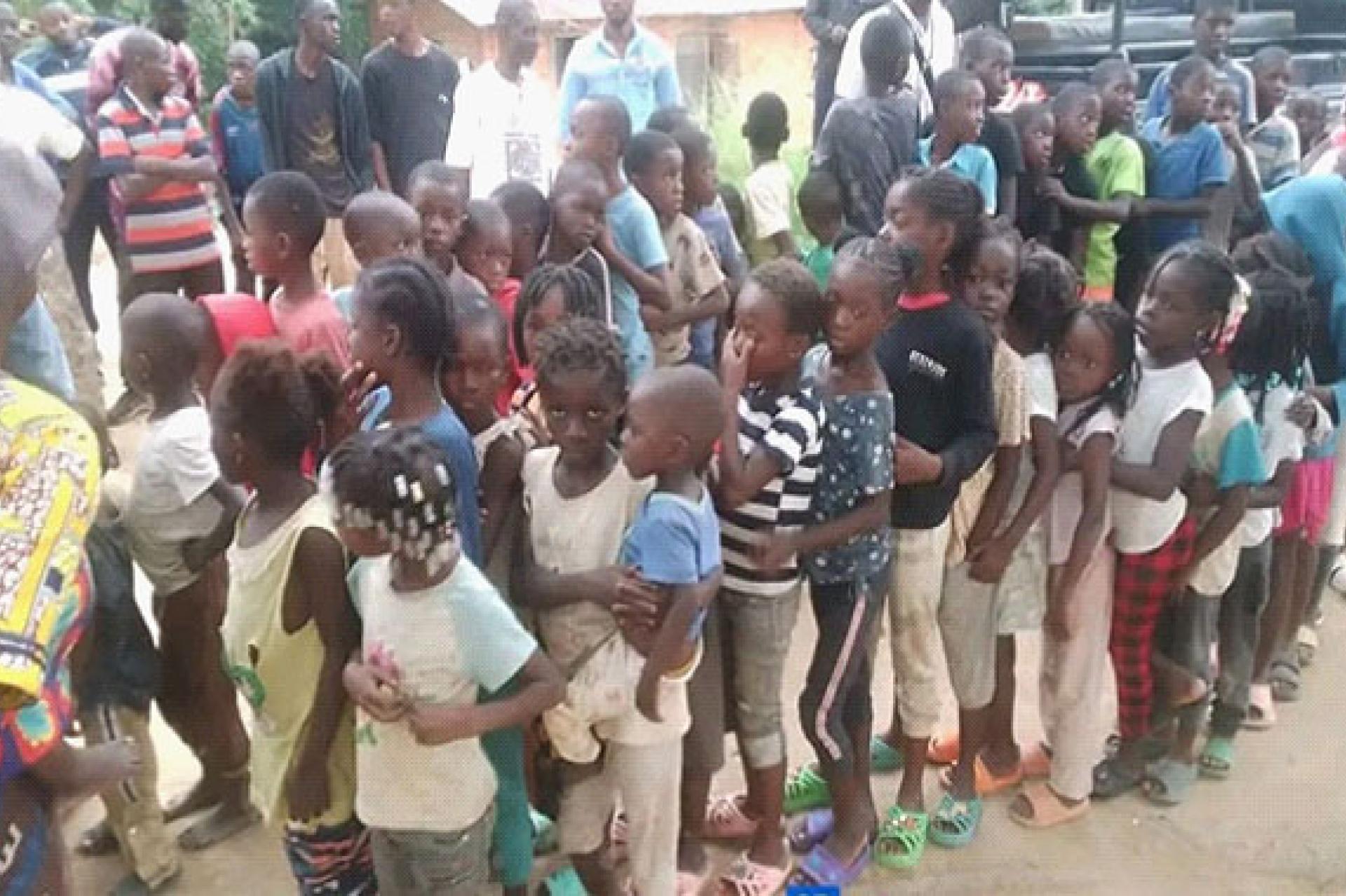 Ces réfugiés sont composés notamment de femmes enceintes, d'enfants, de personnes vivant avec handicap, d'hommes âgés, de jeunes….  Photo droits tiers