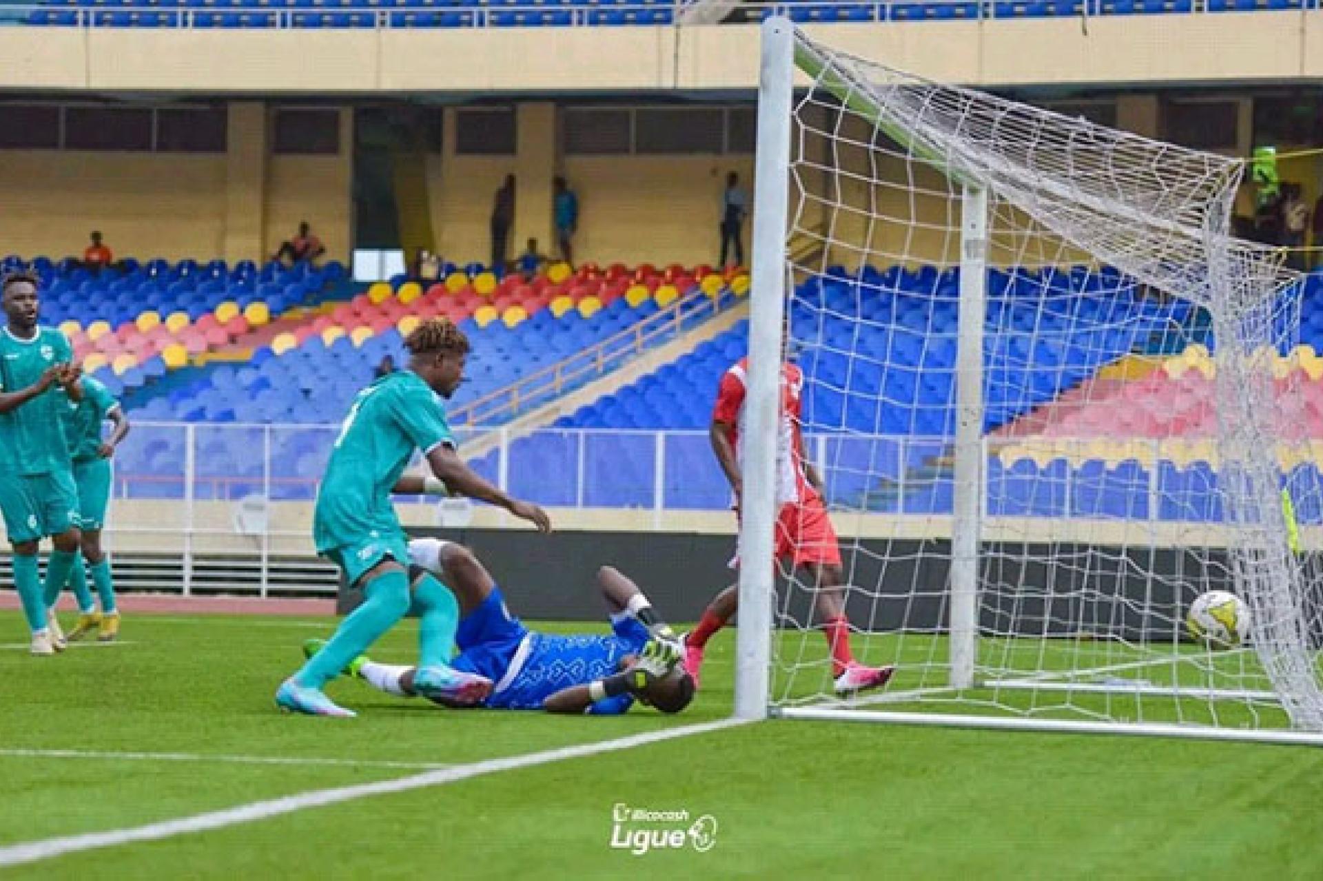 Une victoire précieuse qui permet au DCMP de remonter à la 5ème place du classement.  