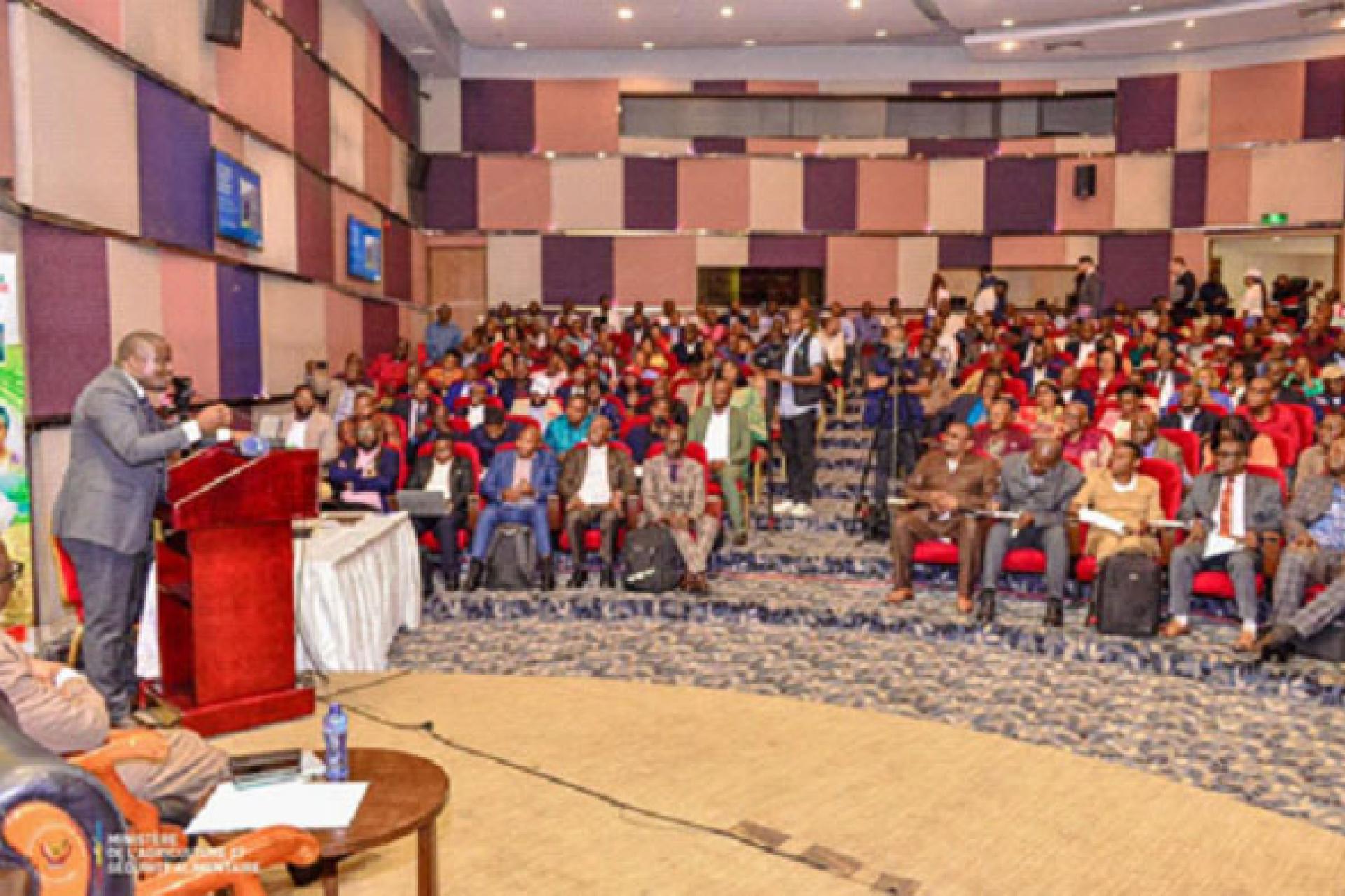 Cérémonie de la restitution au Fleuve Congo Hôtel  . Ph. droits tiers